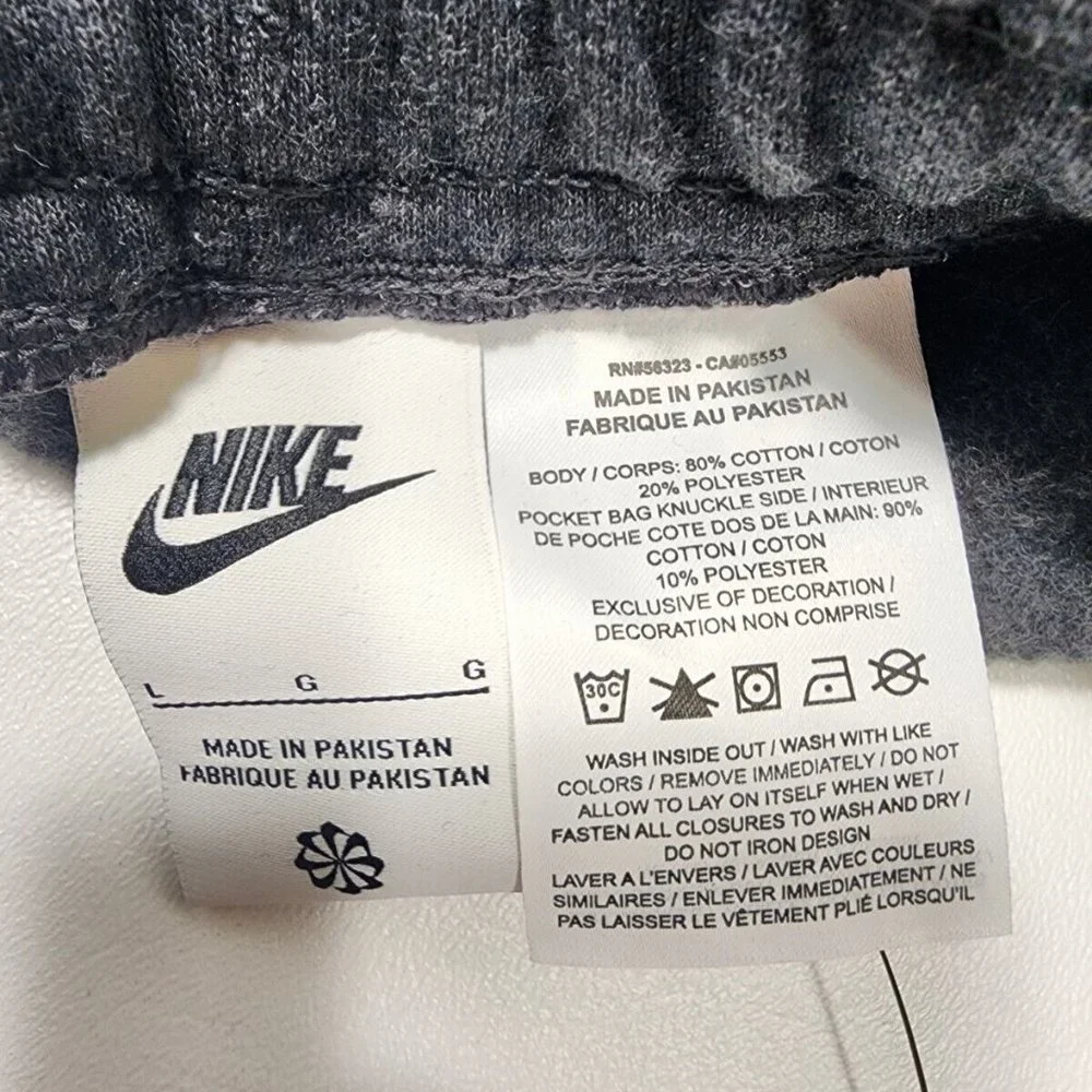 Nike NSW Sportswear Move To Zero Fleece Shorts Men's Size Large NWT DM5635-010 - Picture 9 of 10